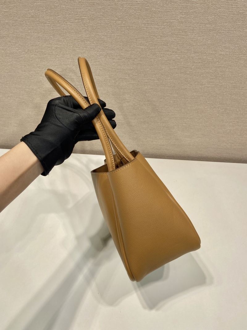 Pra*a tote bags